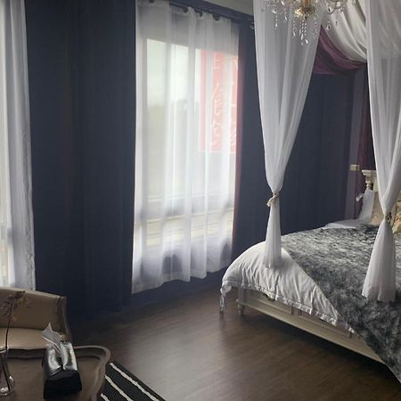 Light Luxury Apartment Apartment Taitung Exterior foto